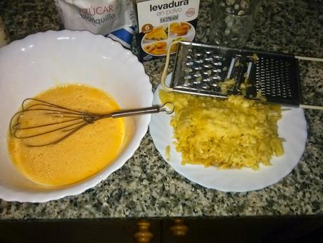 COCA DE MANZANA POR DENTRO Y POR FUERA