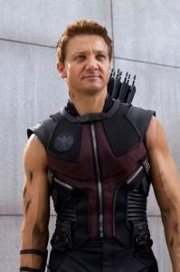 Jeremy Renner como Ojo de Halcón