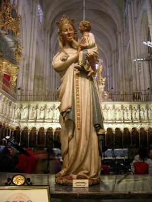 Por qué se ríe la Virgen Blanca. Una leyenda de la Catedral de Toledo