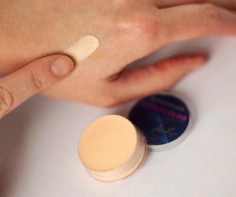 Corrector Ojeras Salmón