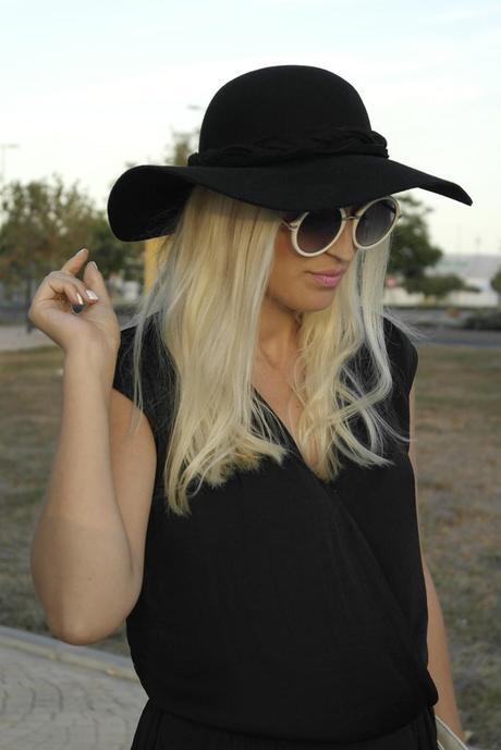 ESSENCE OF FALL ESSENCE OF FALL