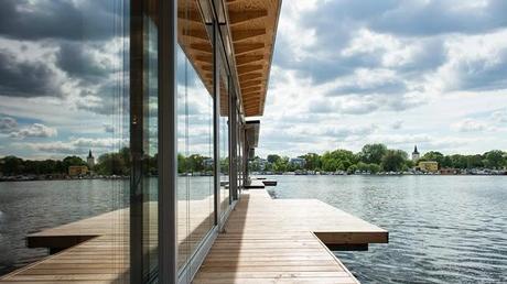 Casa Flotante en Alemania  /  Houseboat in Germany