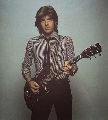 TRES CLÁSICOS (MENORES) DEL POWER-POP Eso del power-pop es una etiqueta que suele dar mucho juego, ya que al estar en la frontera entre el pop y el rock permite dejar correr la imaginación en un sentido o en otro. De entre tantos, pueden recordarse pie...