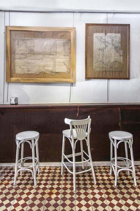 suelos hidráulicos restaurantes vintage españa a coruña estilo vintage retro rústico bares cafes decoración mesas restaurantes decoración exterior terrazas bares decoración exterior restaurantes decoración de cafeterías bares decoración de bares y restaurantes blog decoración y diseño de interiores 