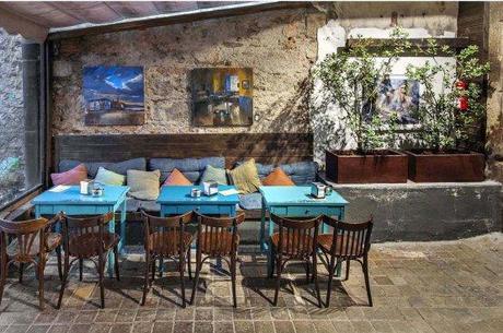 suelos hidráulicos restaurantes vintage españa a coruña estilo vintage retro rústico bares cafes decoración mesas restaurantes decoración exterior terrazas bares decoración exterior restaurantes decoración de cafeterías bares decoración de bares y restaurantes blog decoración y diseño de interiores 