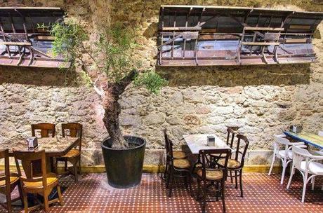 suelos hidráulicos restaurantes vintage españa a coruña estilo vintage retro rústico bares cafes decoración mesas restaurantes decoración exterior terrazas bares decoración exterior restaurantes decoración de cafeterías bares decoración de bares y restaurantes blog decoración y diseño de interiores 