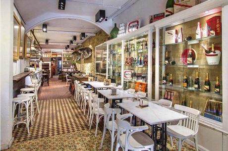 suelos hidráulicos restaurantes vintage españa a coruña estilo vintage retro rústico bares cafes decoración mesas restaurantes decoración exterior terrazas bares decoración exterior restaurantes decoración de cafeterías bares decoración de bares y restaurantes blog decoración y diseño de interiores 