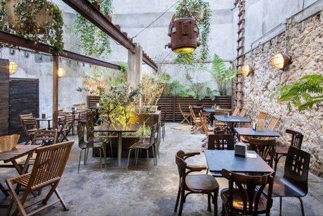 suelos hidráulicos restaurantes vintage españa a coruña estilo vintage retro rústico bares cafes decoración mesas restaurantes decoración exterior terrazas bares decoración exterior restaurantes decoración de cafeterías bares decoración de bares y restaurantes blog decoración y diseño de interiores 