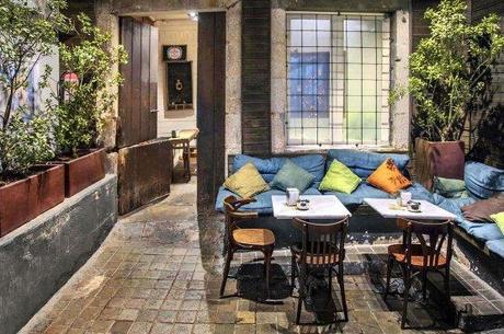 suelos hidráulicos restaurantes vintage españa a coruña estilo vintage retro rústico bares cafes decoración mesas restaurantes decoración exterior terrazas bares decoración exterior restaurantes decoración de cafeterías bares decoración de bares y restaurantes blog decoración y diseño de interiores 