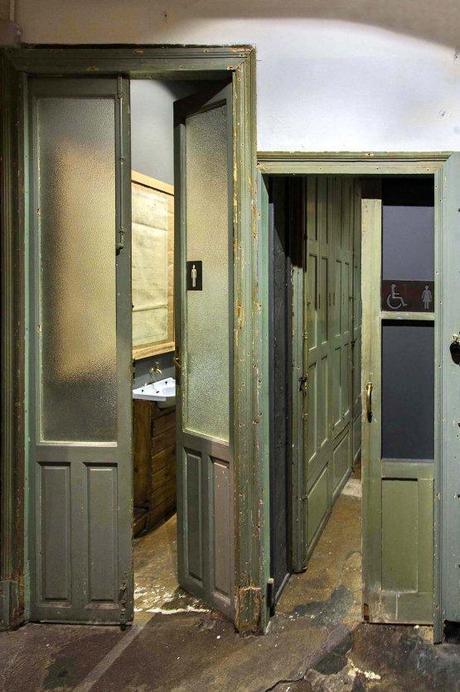 suelos hidráulicos restaurantes vintage españa a coruña estilo vintage retro rústico bares cafes decoración mesas restaurantes decoración exterior terrazas bares decoración exterior restaurantes decoración de cafeterías bares decoración de bares y restaurantes blog decoración y diseño de interiores 