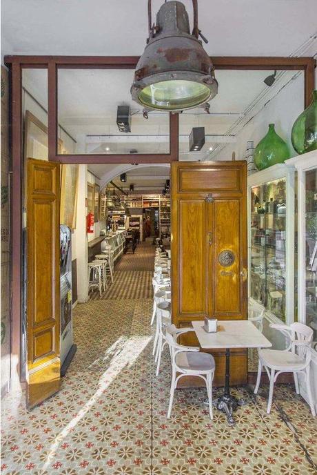 suelos hidráulicos restaurantes vintage españa a coruña estilo vintage retro rústico bares cafes decoración mesas restaurantes decoración exterior terrazas bares decoración exterior restaurantes decoración de cafeterías bares decoración de bares y restaurantes blog decoración y diseño de interiores 