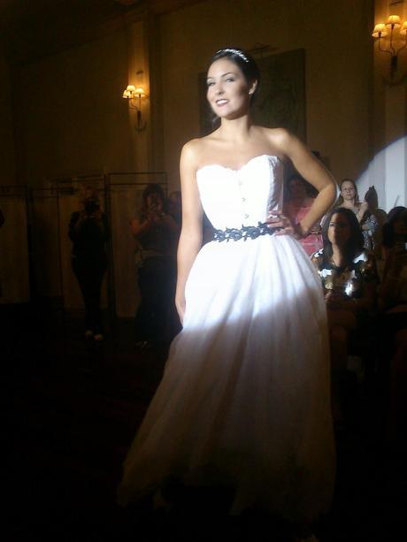 S. HA ESTADO ALLI: DESFILE DE MARTHA PETERS, COLECCION NOVIA Y FIESTA 2015
