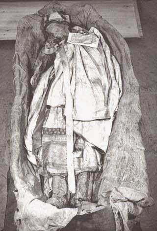 El arzobispo que evitó ser enterrado en la catedral seis siglos después de su muerte