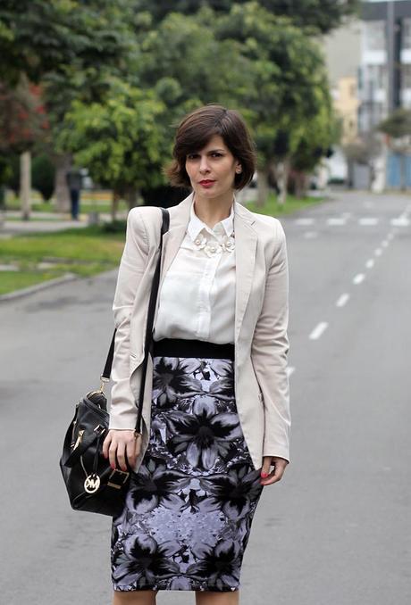 Mis Looks - La falda lápiz de flores