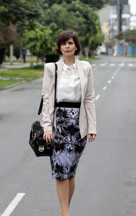 Mis Looks - La falda lápiz de flores