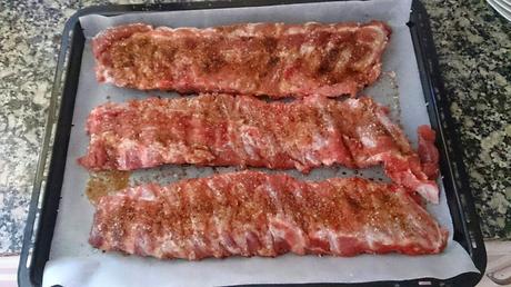 Costillas al horno con salsa barbacoa y miel