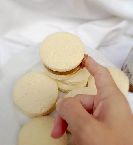 ALFAJORES DE MAICENA CON DULCE DE LECHE - RETO ALFABETO DULCE