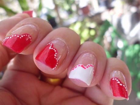 nail art rojo y blanco