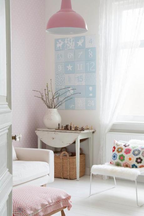 Papel de flores y colores delicados. Combinaciones equilibradas nada cursis