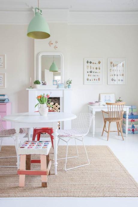 Papel de flores y colores delicados. Combinaciones equilibradas nada cursis