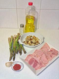 Empanada de boletus, lacón y trigueros