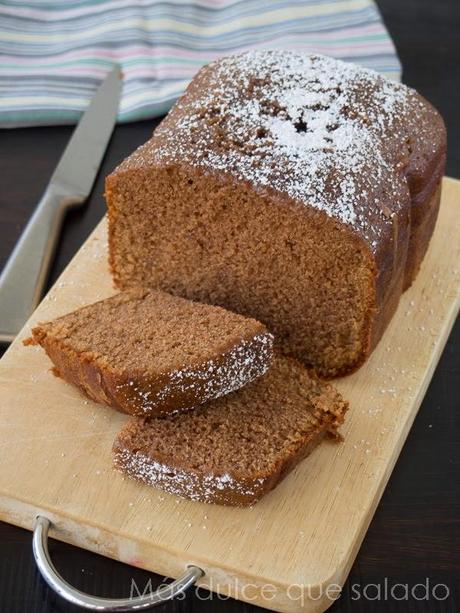 Bizcocho de natillas y chocolate en panificadora