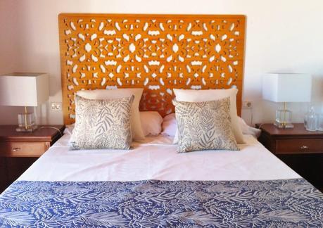 Decoración de habitaciones de una misma villa.