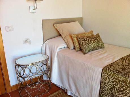 Decoración de habitaciones de una misma villa.