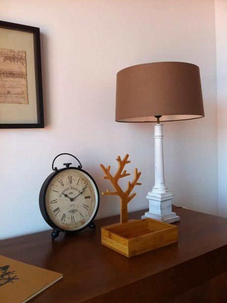 Decoración de habitaciones de una misma villa.