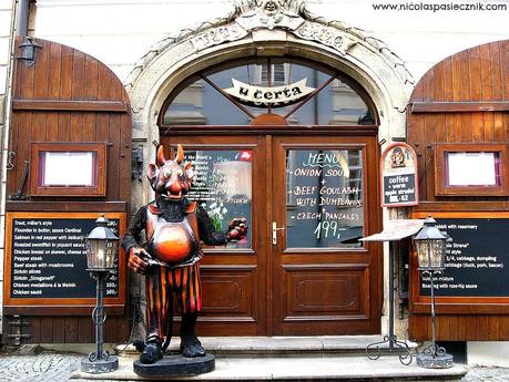 Comer y beber en Praga: un viaje paralelo