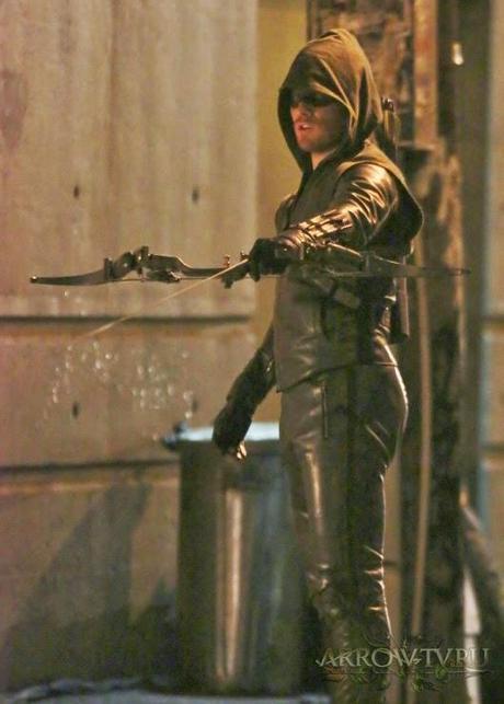 Primeras Imágenes Del Crossover Entre Arrow Y The Flash Primeras Imágenes Del Crossover Entre Arrow Y The Flash