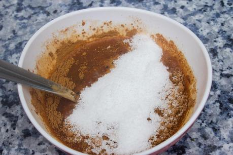 Manzana asada rellena de pipas caramelizadas