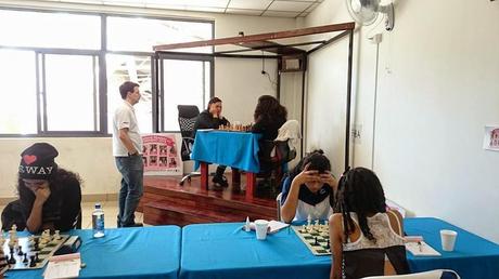 Tras 8 rondas: Lisseth y María abrazadas en la cima del absoluto