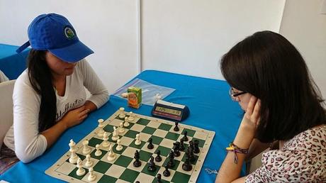 Tras 8 rondas: Lisseth y María abrazadas en la cima del absoluto