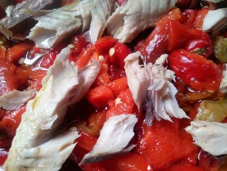 Pimientos Aliñados con Caballa ( Asados en Microondas )