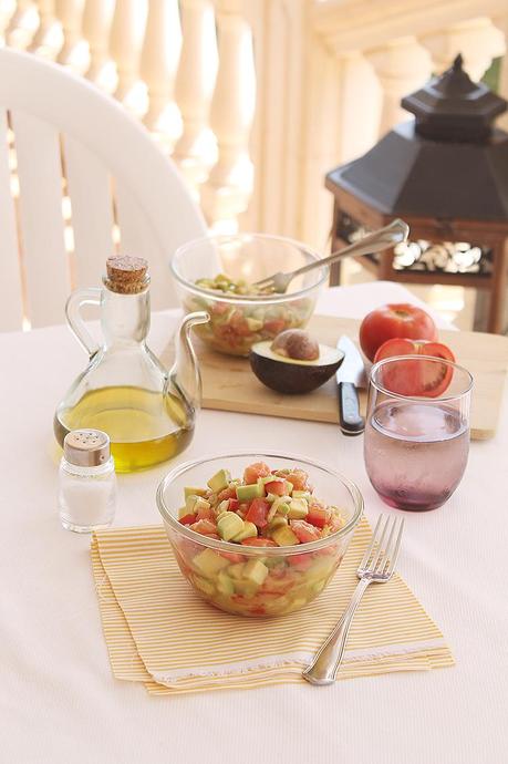 Ensalada de aguacate y tomate