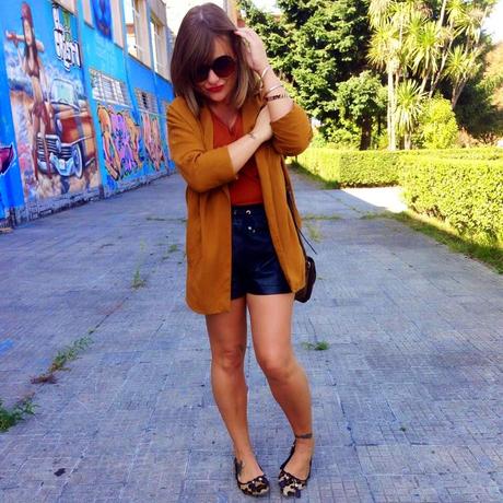 LEATHER SHORTS