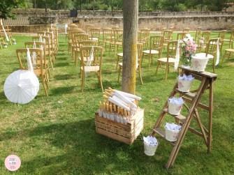 colores-de-boda-ceremonia-civil-sillas-encaje Bodas CdB 2014. La boda elegante de Nuria & Luis