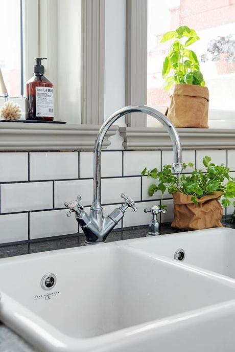 soluciones almacenaje cocina decoración nórdica escandinava decoración nórdica decoración estudio en buhardilla decoración en gris y blanco decoración cocinas modernas gris decoración aticos duplex nordicos blog decoracion interiores 