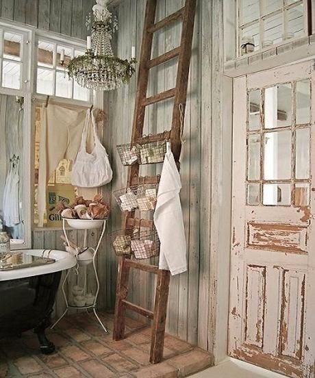 comenzamos la semana decapando...asi podremos conseguir el tan deseado  aspecto vintage, shabby chic o rústico