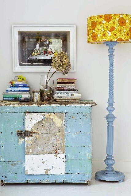 comenzamos la semana decapando...asi podremos conseguir el tan deseado  aspecto vintage, shabby chic o rústico