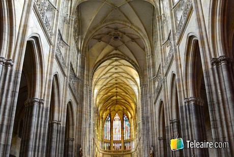 interior de la catedral de praga