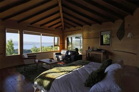 Hotel Rustico y Moderno en Chiloe  /  Rustic and Modern Hotel in Chiloe