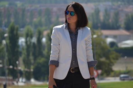Look: Blazer + short + mocasines