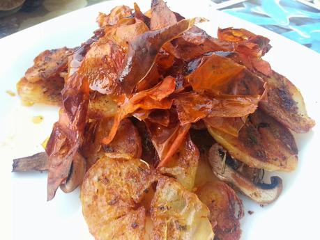 Chips de piel de tomate