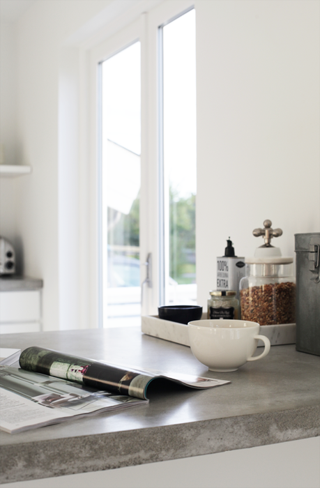 Nuevo estilo nórdico minimalista Nuevo estilo nórdico minimalista muebles de ikea muebles de diseño Minimalismo en blanco distribución diáfana decoración noruega nórdica decoración en blanco decoración de comedores y salones minimalistas cocinas blancas modernas