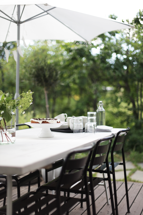 Nuevo estilo nórdico minimalista Nuevo estilo nórdico minimalista muebles de ikea muebles de diseño Minimalismo en blanco distribución diáfana decoración noruega nórdica decoración en blanco decoración de comedores y salones minimalistas cocinas blancas modernas