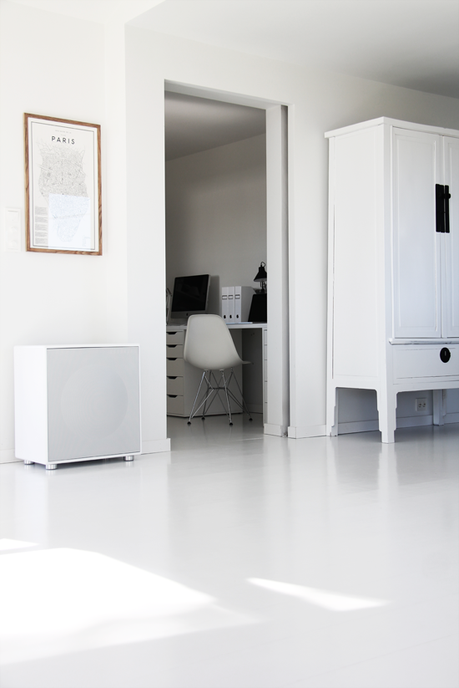 Nuevo estilo nórdico minimalista muebles de ikea muebles de diseño Minimalismo en blanco distribución diáfana decoración noruega nórdica decoración en blanco decoración de comedores y salones minimalistas cocinas blancas modernas 