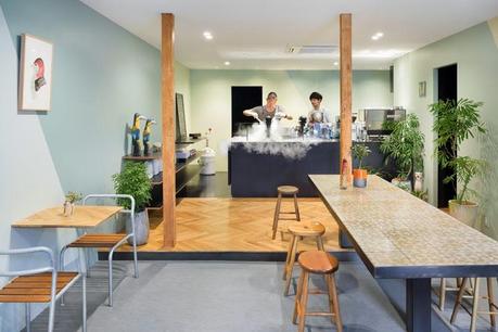 Diseño interior en una peculiar heladería de Japón.