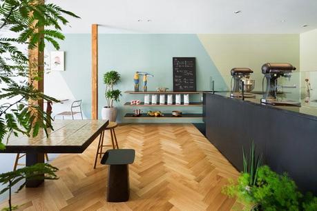 Diseño interior en una peculiar heladería de Japón.